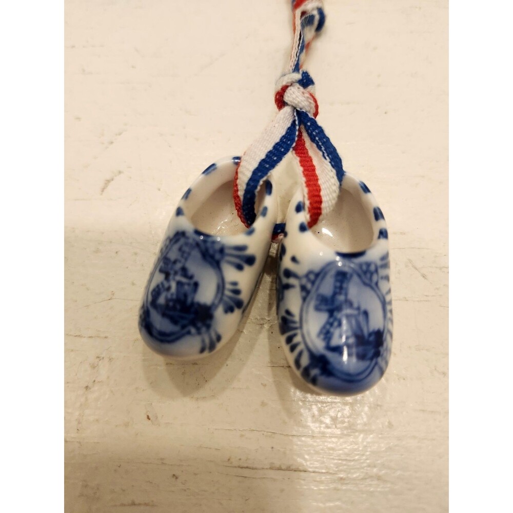 St. Lisond Miniature Delft Blue Ceramic Clog Shoes Christmas Ornament Dutch